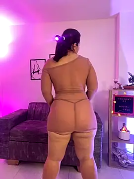 Snapshot of leiablack chatting on 11.19.25 leiablack online show from 11.19.25