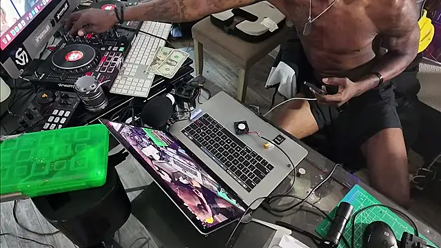 Triggerhappycj100 online show from 05.07.26