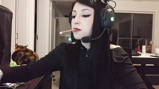 Snapshot of Privad_ravenna chatting on 05.17.26 Privad ravenna online show from 05.17.26