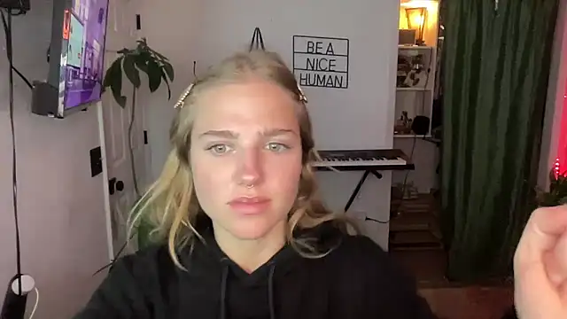 sweetceeme online show from 10.20.25