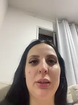 Snapshot of yumi-hot chatting on 03.19.26 yumi-hot online show from 03.19.26