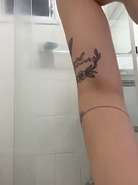 Snapshot of yumi-hot chatting on 03.27.26 yumi-hot online show from 03.27.26