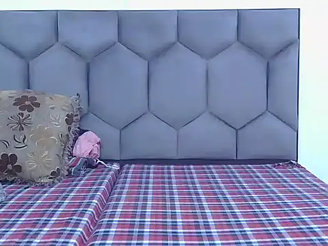 Diyaa Singh online show from 09.10.25