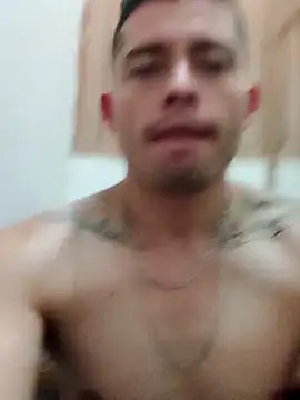 PitudoWuero online show from 09.21.25