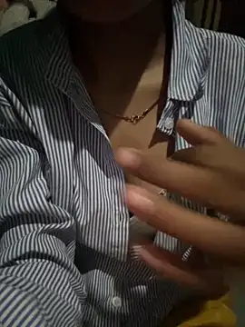 modelnishu online show from 09.30.25