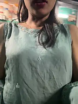 modelnishu online show from 10.24.25