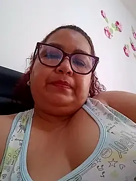 Snapshot of ladytropical1 chatting on 02.02.26 ladytropical1 online show from 02.02.26