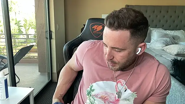 brettmycles28 online show from 09.29.25