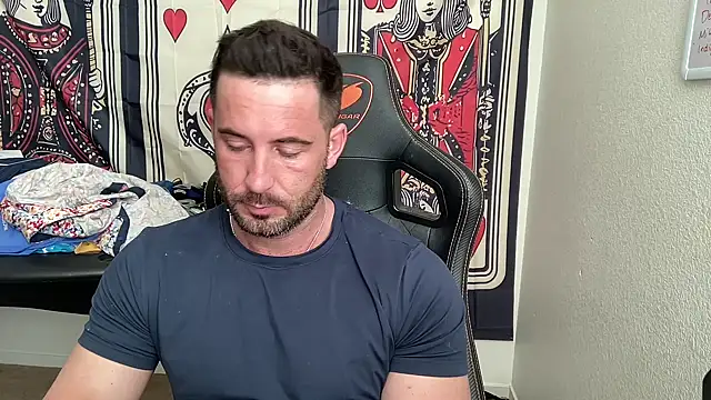 brettmycles28 online show from 03.12.26