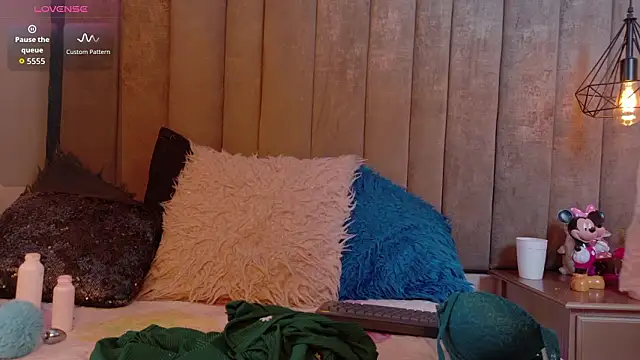 Snapshot of MisRoos chatting on 02.02.26 MisRoos online show from 02.02.26