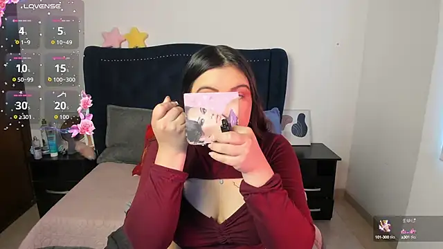 LucyPetit online show from 09.15.25