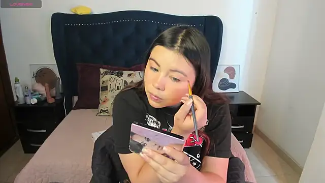 LucyPetit online show from 09.26.25