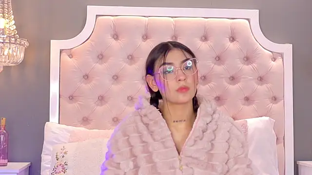 VioletBlaze online show from 11.10.25