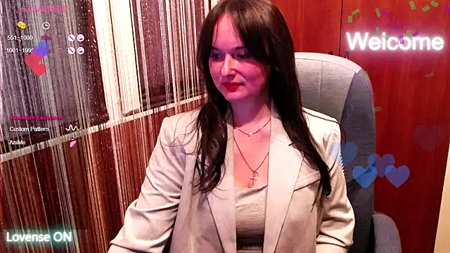 Snapshot of MilaRay chatting on 04.17.26 MilaRay online show from 04.17.26