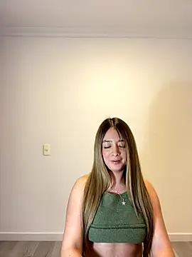 Zara Ross online show from 09.16.25