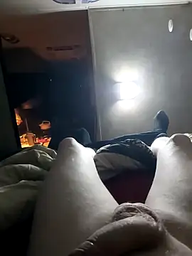 Snapshot of Lavoieya chatting on 11.13.25 Lavoieya online show from 11.13.25