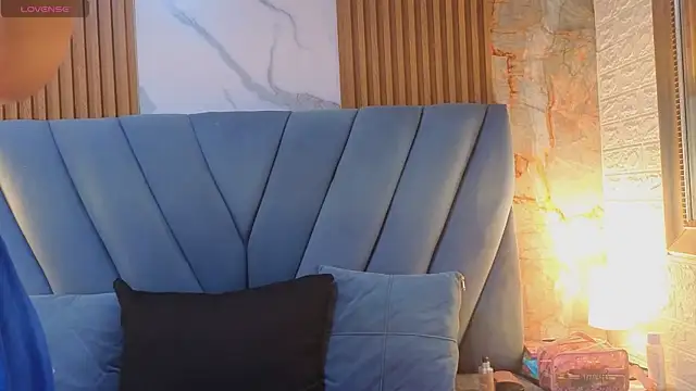 angel  red  online show from 03.25.26