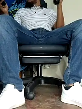 Bosssweet22cm online show from 11.25.25