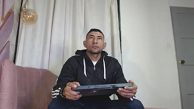 Morganandmegan online show from 09.18.25