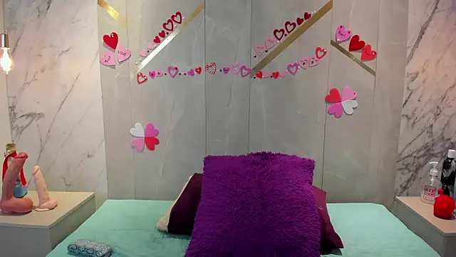 IsisNoir online show from 03.18.26