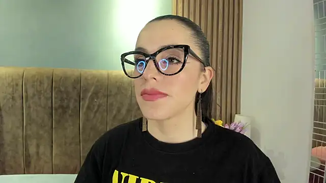 IsisNoir online show from 04.08.26