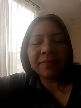 Snapshot of hiilarybrown chatting on 02.17.26 hiilarybrown online show from 02.17.26