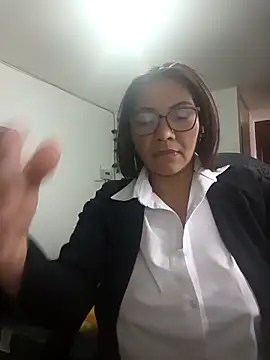 hiilarybrown online show from 03.09.26