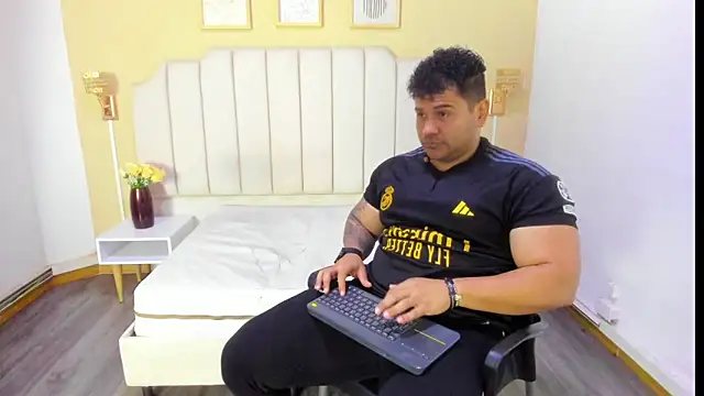 michael hill1 online show from 10.04.25