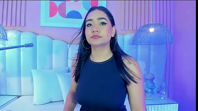 Snapshot of noa_moon chatting on 11.22.25 noa moon online show from 11.22.25