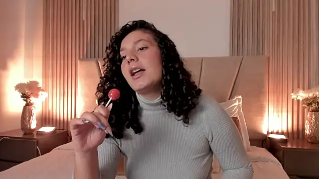 Snapshot of Rachell_Jamess chatting on 10.23.25 Rachell Jamess online show from 10.23.25