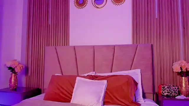 Snapshot of Rachell_Jamess chatting on 11.13.25 Rachell Jamess online show from 11.13.25