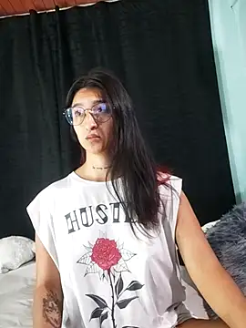 EVAH LEE  online show from 09.14.25