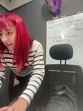 JuliethaDemon  online show from 12.17.25