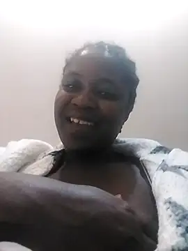 CandyMayaxx2 online show from 11.17.25