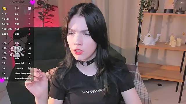 Snapshot of Sophie_SkyAngel chatting on 10.02.25 Sophie SkyAngel online show from 10.02.25