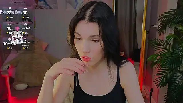 Snapshot of Sophie_SkyAngel chatting on 10.13.25 Sophie SkyAngel online show from 10.13.25