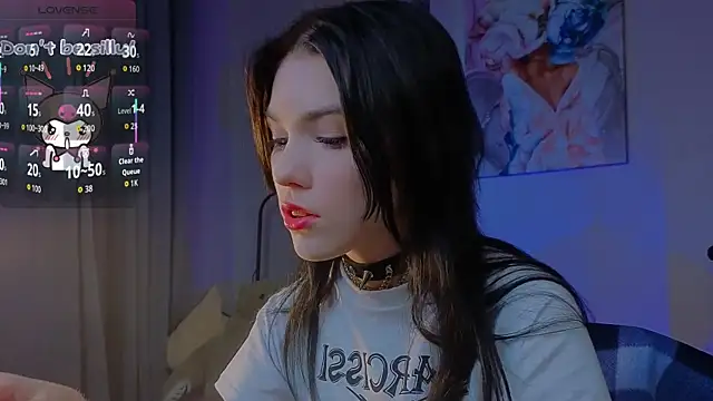 Snapshot of Sophie_SkyAngel chatting on 11.05.25 Sophie SkyAngel online show from 11.05.25