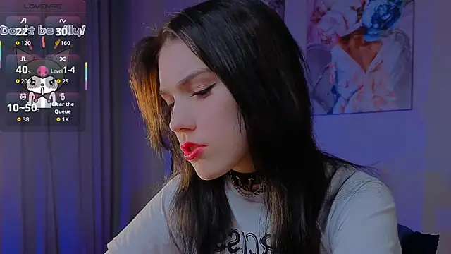 Snapshot of Sophie_SkyAngel chatting on 11.14.25 Sophie SkyAngel online show from 11.14.25