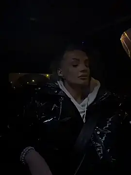 Snapshot of BOO_D chatting on 12.21.25 BOO D online show from 12.21.25