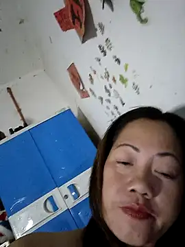 Snapshot of SweetASS6969 chatting on 09.22.25 SweetASS6969 online show from 09.22.25