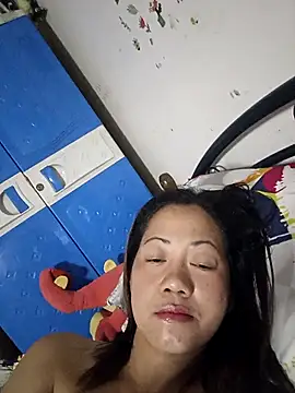 Snapshot of SweetASS6969 chatting on 10.22.25 SweetASS6969 online show from 10.22.25