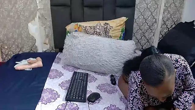 SexyKiarah online show from 12.14.25