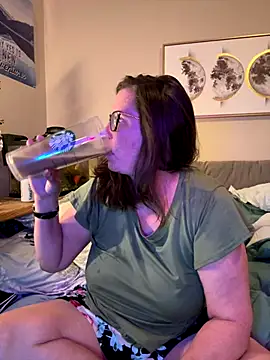 Snapshot of petalsexy chatting on 09.30.25 petalsexy online show from 09.30.25