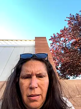 Snapshot of petalsexy chatting on 10.30.25 petalsexy online show from 10.30.25