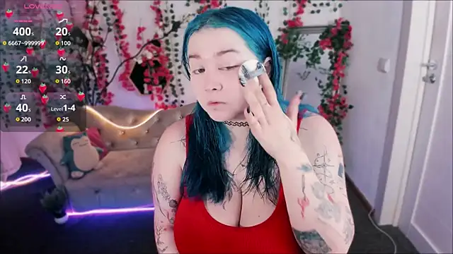 Snapshot of Mira_Fyre chatting on 11.07.25 Mira Fyre online show from 11.07.25