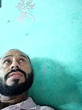 Snapshot of amitkumarkangra chatting on 09.12.25 amitkumarkangra online show from 09.12.25