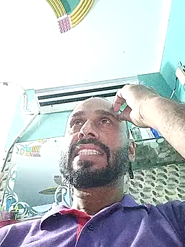 Snapshot of amitkumarkangra chatting on 09.19.25 amitkumarkangra online show from 09.19.25