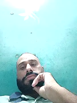 Snapshot of amitkumarkangra chatting on 10.09.25 amitkumarkangra online show from 10.09.25