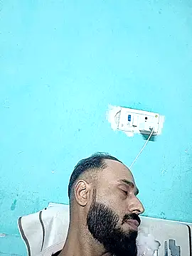 Snapshot of amitkumarkangra chatting on 11.22.25 amitkumarkangra online show from 11.22.25