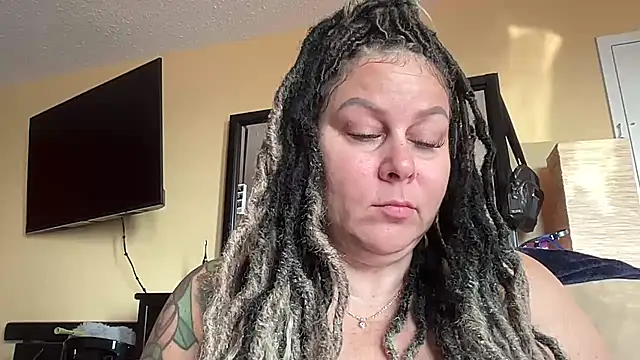 number1slut online show from 05.13.26